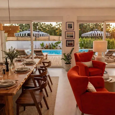 Lagoa Pool House Villa *